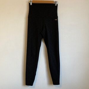 Running Bare Cropped Leggings Size 4 6 small